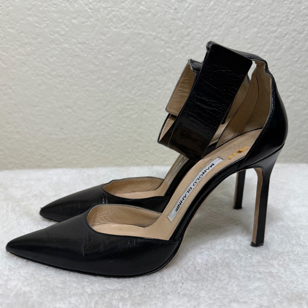Manolo Blahnik d’Orsay Pump Black Leather Pointed Toe Ankle Strap Size 35 1/2 - Picture 7 of 16